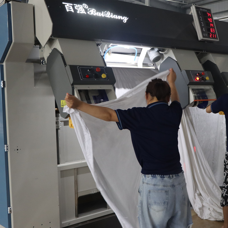 布草洗滌公司燙平機輸送前端有必要用展布機嗎？